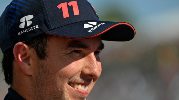 e Sergio Pérez escogió el momento ideal para volver a un podio en la Fórmula Uno.