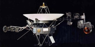 Esta imagen de archivo de la NASA obtenida el 9 de agosto de 2002 muestra una de las naves espaciales Voyager. Ahora en su año 25