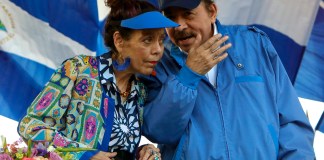 El presidente de Nicaragua, Daniel Ortega, y su esposa, la vicepresidenta Rosario Murillo, encabezan un acto en Managua, Nicaragua. El gobierno de Nicaragua.