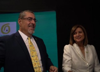SemillaBernardo Arévalo y a Karin Herrera, binomio presidencial electo. Foto: Movimiento Semilla.