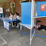 La mayoría de centros de votación son establecimientos educativos, según el TSE. Foto: La Hora / Archivo