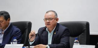 El Ministro de Gobernación, Napoleón Barrientos agradeció a los agentes de la PNC por haberle brindado seguridad a los guatemaltecos que asistieron a los centros de votación.