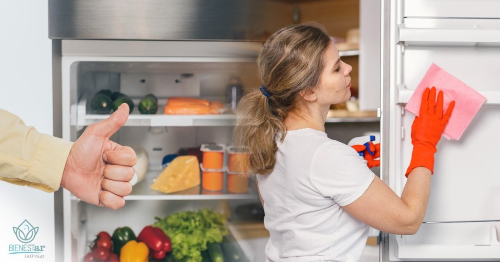 Debes mantener limpia tu refrigeradora para evitar que las bacterias invadan tus alimentos. 