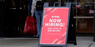 El mercado laboral estadounidense continúa mostrando su fuerza, según resultados de las solicitudes del seguro por desempleo