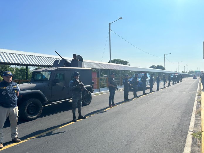 Ejército de Guatemala y PNC en la frontera de Ayutla, San Marcos. Imágenes: Ejército de Guatemala