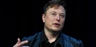 El empresario Elon Musk habla en el Congreso y Exposición SATELLITE, el 9 de marzo de 2020, en Washington.