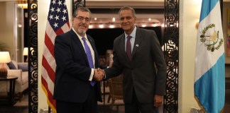 El Subsecretario de Estados Unidos Richard Verma sostuvo un encuentro con el presidente electo Bernardo Arévalo.