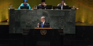 Mientras sea primer ministro de Israel, haré todo lo que esté en mi poder para evitar que Irán obtenga armas nucleares", dijo Netanyahu a la asamblea.