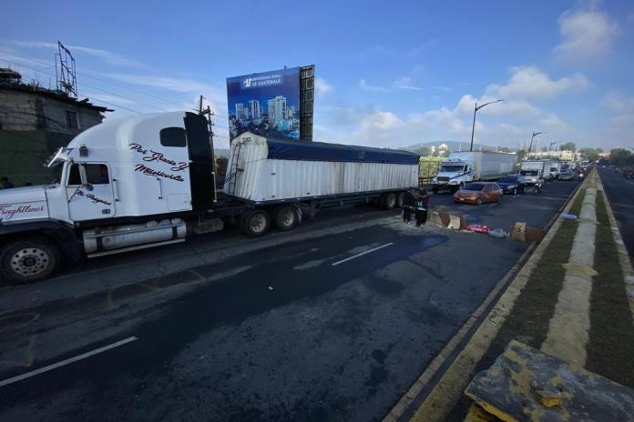 Cámara Guatemalteca de Trasporte de Carga expone las problemáticas ante bloqueos. Foto La Hora: José Orozco
