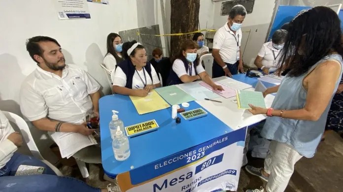 Guatemaltecos se dieron cita en las dos jornadas del proceso electoral de este año.