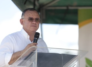 El exministro de Gobernación, David Napoleón Barrientos. Foto La Hora/Gobernación