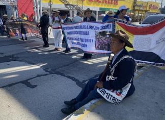 Autoridades indígenas y organizaciones de trabajadores y estudiantes mantienen cierres de calles y carreteras en distintos puntos del país, exigiendo la renuncia de la fiscal Consuelo Porras.