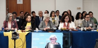 Exoperadores de justicia exiliados en el extranjero, en una audiencia celebrada ante la Comisión Internacional de Derechos Humanos