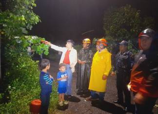 También un deslizamiento de tierra que causó daños sobre viviendas ubicadas en la aldea La Taña, zona Reyna, Uspantán, Quiché.