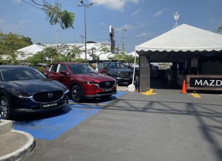 El evento se realiza en el Centro Comercial Miraflores, en el parqueo ubicado en la avenida Roosevelt.