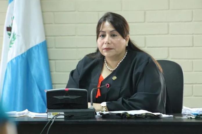 Jueza de Mayor Riesgo C, Silvia de León, en entrevista con La Hora en 2017. Créditos: La Hora / Archivo.