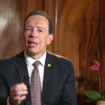 el ex ministro de Finanzas Públicas y actual presidente de la Junta Monetaria (JM) y del Banco de Guatemala (Banguat), Álvaro González Ricci,