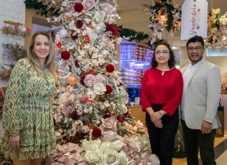 Gabriela Retana, Helen Deocute y Efrén Jiménez, parte del equipo de Siman, quienes buscan llevar una Navidad llena de color a los guatemaltecos.