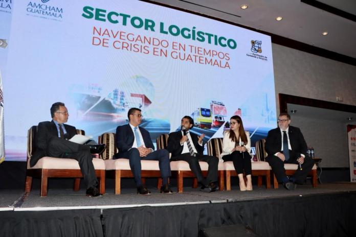 En el evento se realizó un panel sobre los principales retos coyunturales en el sector logístico.