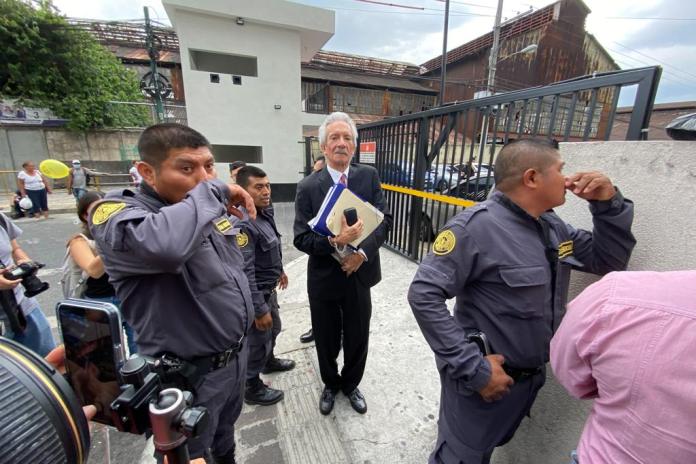 La Sala Segunda de Apelaciones decidió anular la sentencia en contra del periodista Jose Rubén Zamora y ordenó repetir el juicio.