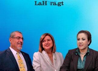 En la foto, Bernardo Arévalo, Karin Herrera y Blanca Stanlling.