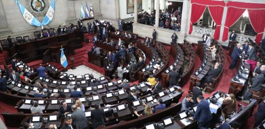 Los diputados deberán votar si retiran la inmunidad o no a los funcionarios señalados.