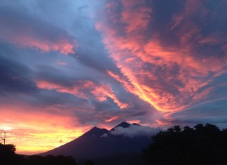Jueves, el día más frío de la semana, según pronósticos del Insivumeh El frente frío estará ingresando desde la península de Yucatán y su movimiento es lento. Además, se estaría formando viento sur e ingreso de humedad desde el océano Pacífico, lo cual podría provocar lluvias dispersas en el territorio nacional.