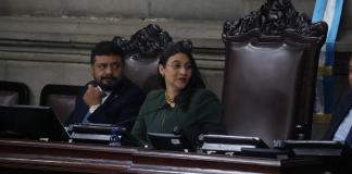 La diputada Shirley Rivera, presidenta del Congreso, encabezó la segunda sesión extraordinaria del Organismo Legislativo, la cual se levantó ante la inasistencia de congresistas.