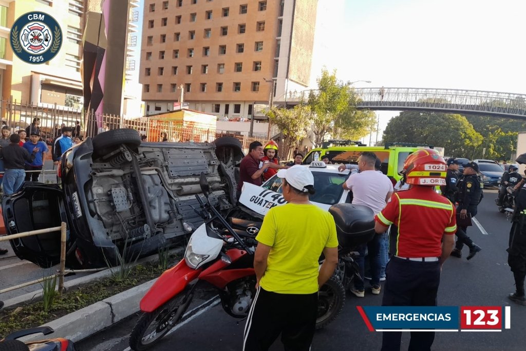 Otro accidente se suscitó en el Bulevar el Naranjo.