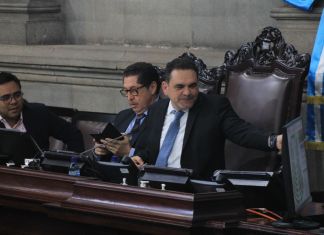 El primer vicepresidente del Congreso de la República, Boris España, no descarta volver a convocar a los diputados para elegir a magistrados del TSE. Foto: La Hora/ José Orozco