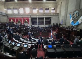 Los diputados rechazaron las objeciones al presupuesto 2024 y será trasladado al presidente, Alejandro Giammattei, para su sanción o veto. Foto: La Hora/José Orozco