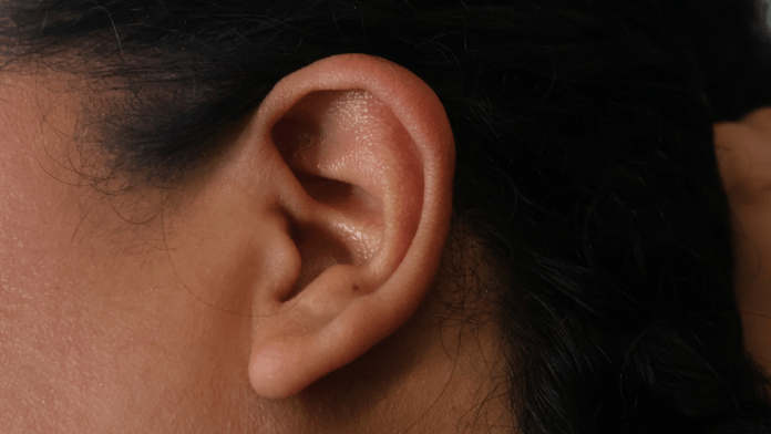 El dolor de oído podría tener varias causas, entre ellas, infección y cerumen. Foto La Hora: María José Bonilla