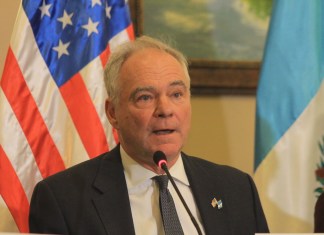 El senador demócrata Tim Kaine se refirió a la visita que realizaron en Guatemala.