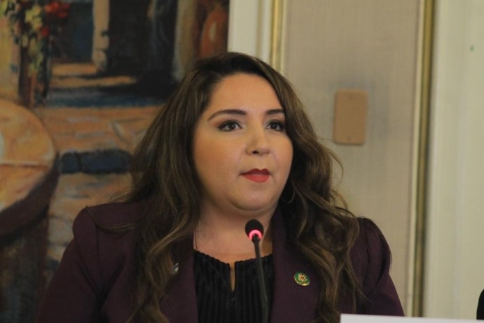 La congresista estadounidense Delia Ramírez estuvo de visita en Guatemala.