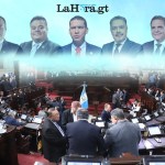 En la sesión del 30 de noviembre 108 diputados votaron para levantarle el antejuicio a magistrados del TSE. En la foto el excentro de Gobierno Miguel Martínez y diputados de la alianza oficialista.