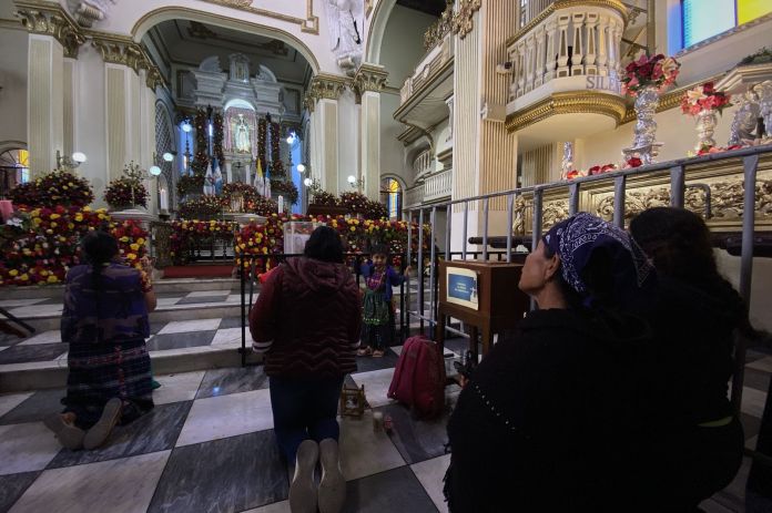 Este 12 de diciembre es la festividad de la Virgen de Guadalupe, en su honor se realizarÃ¡n varias actividades en el templo en zona 1. (Foto La Hora: JosÃ© Orozco)