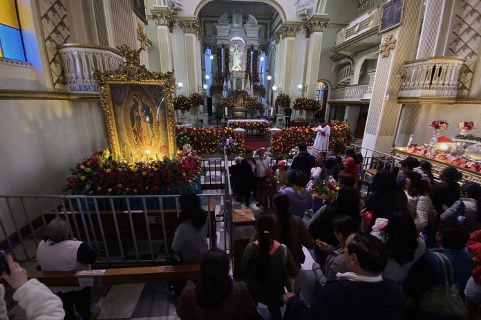 La procesión de la imagen de la Virgen de Guadalupe, saldrá este 12 de diciembre. Foto La Hora: José Orozco