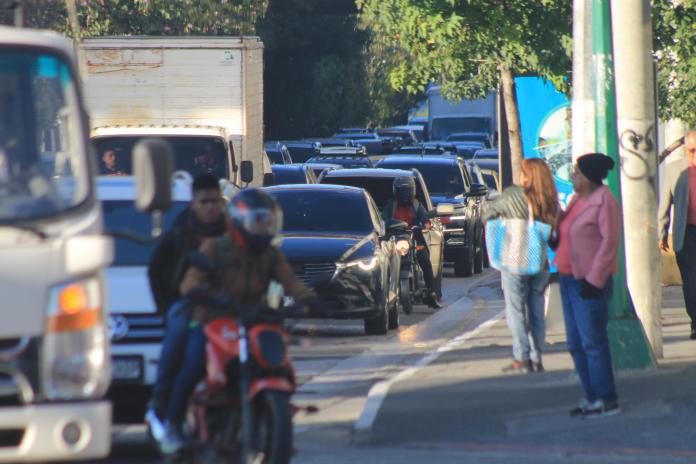 De acuerdo con autoridades, para este día se observa una alta afluencia vehicular. Foto José Orozco/La Hora
