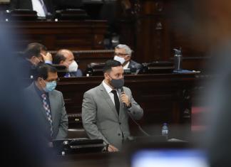 El ministro de Gobernación Gendri Reyes fue señalado de reprimir manifestaciones en contra de diputados y el presidente, Alejandro Giammattei. Foto: Congreso de la República/La Hora