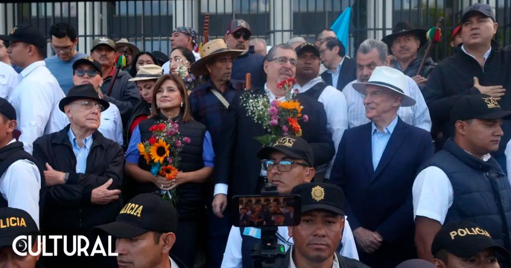 El presidente electo, Bernardo Arévalo y la vicepresidenta electa, Karin Herrera.