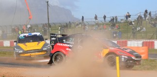 ARCHIVO- El piloto sueco del Hansen World RX TeamÕs, Timmy Hansen (R), y la piloto sueca del equipo Construction Equipment Dealer, Klara Andersson, conducen sus coches durante las eliminatorias del Mundial de Rallycross de Sudáfrica 2023. Foto: Rodger Bosch-AFP/La Hora