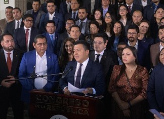 Adim Maldonado e Inés Castillo se pronunciaron por ser expulsados de la UNE. Foto: José Orozco/La Hora