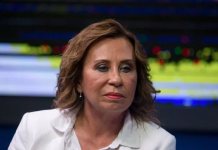 La excandidata presidencial Sandra Torres logra un amparo para separar a diputados de la bancada UNE en el Congreso de la República. Foto: La Hora