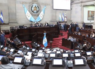 La alianza liderada por VAMOS busca impedimentos para que diputados asuman su curul este domingo. Foto: X de Congreso