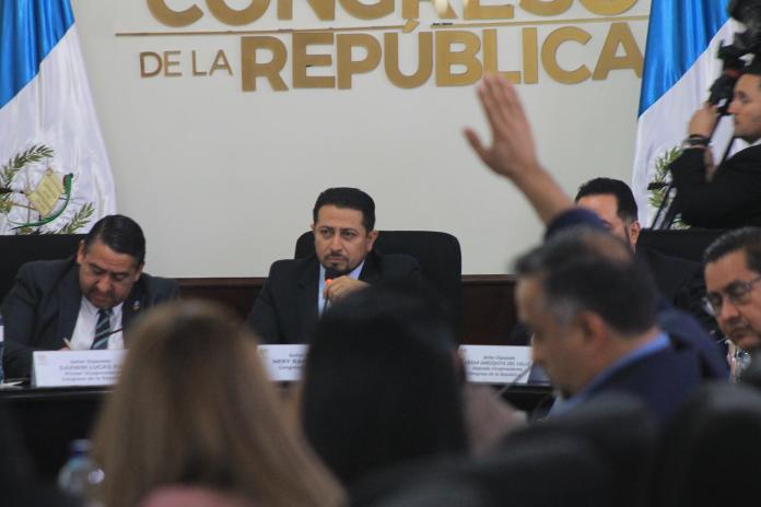 El presidente del Congreso, Nery Ramos, convocÃ³ a una reuniÃ³n de jefes de bloque extraordinaria a las 16 horas del miÃ©rcoles 31 de enero.