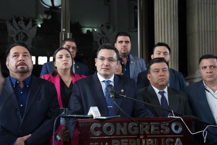 La junta directiva del Congreso, dirigida por Samuel Pérez, pide una auditoría a la Contraloría General de Cuentas. Foto: Cortesía/La Hora
