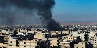 Los ataques aéreos turcos mataron a seis civiles en el noreste de Siria controlado por los kurdos el 25 de diciembre de 2023.