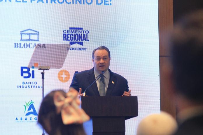 Patrick Ventrell, Encargado de Negocios de la Embajada de Estados Unidos en Guatemala. 