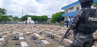 La cocaína incautada en un mega operativo militar durante el fin de semana aumentó de 10 a 22 toneladas, informó este lunes el Ejército ecuatoriano, desplegado en todo el país en el marco de una guerra contra las bandas de narcotraficantes. (