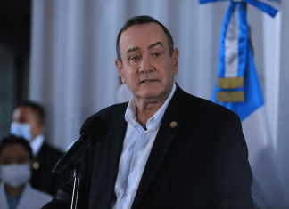 El gobierno de Estados Unidos le quitó la visa a Alejandro Giammattei y a sus tres hijos. Foto: La Hora / Presidencia